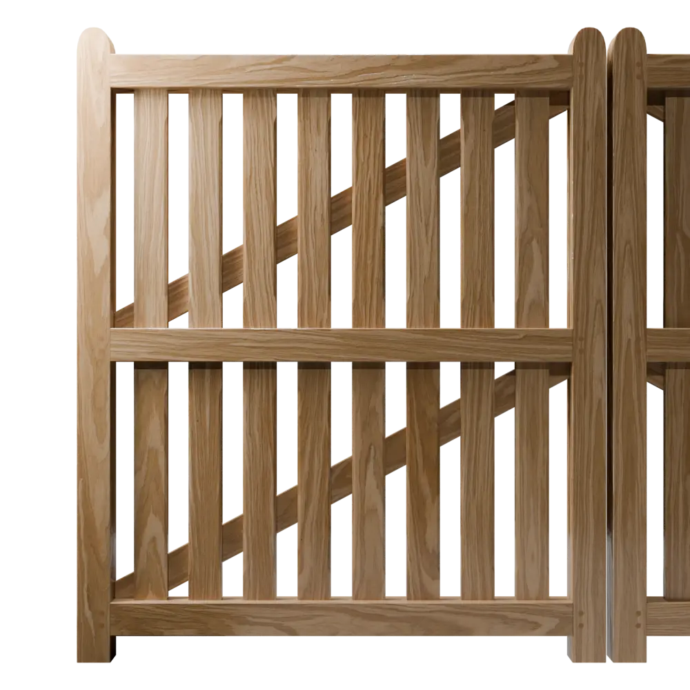 Vysoká příjezdová brána Karlštejn