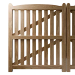 Vysoká příjezdová brána Trosky